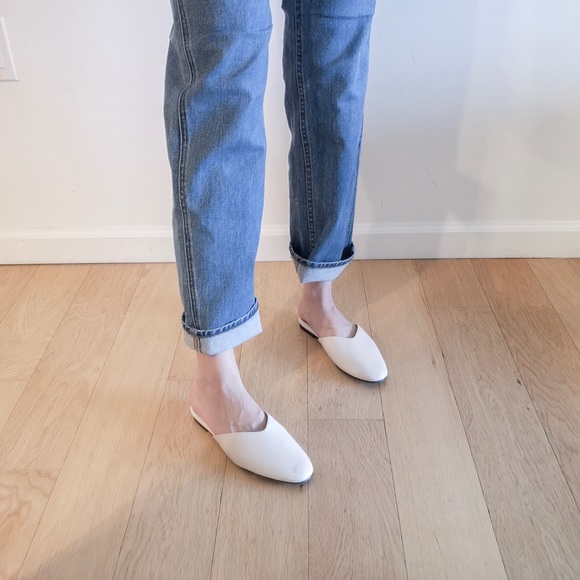 MOVING SALE LAST ONE Ice cream colors slippers - Picture 4 of 8